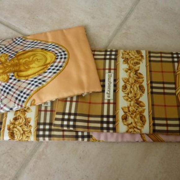 Burberry Multicolor Roses Check Pattern Silk Scarf - Picture 4 of 7